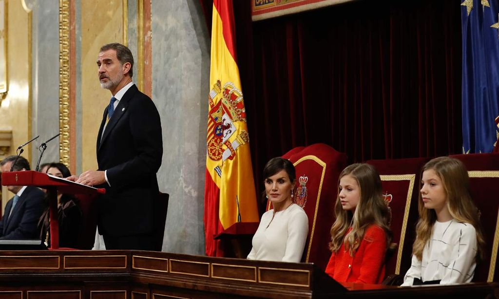 Los Reyes, en compañía de sus hijas, presiden la solemne apertura de Las Cortes