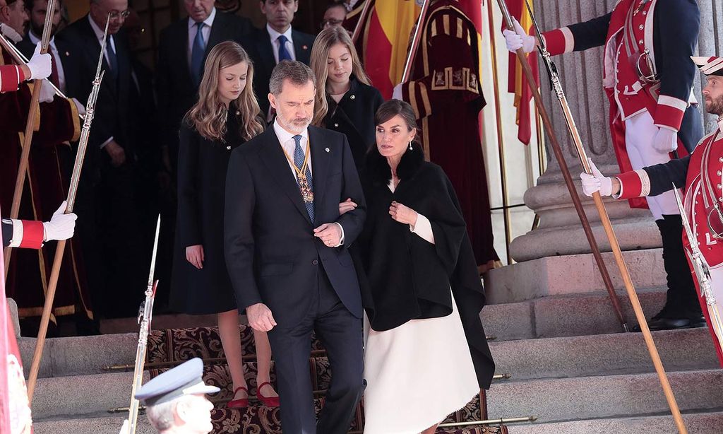 Los mejores momentos de los Reyes y sus hijas en la sesión de apertura de las Cortes