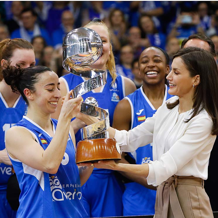 Doña Letizia preside por primera vez la final de la Copa de la Reina de baloncesto 