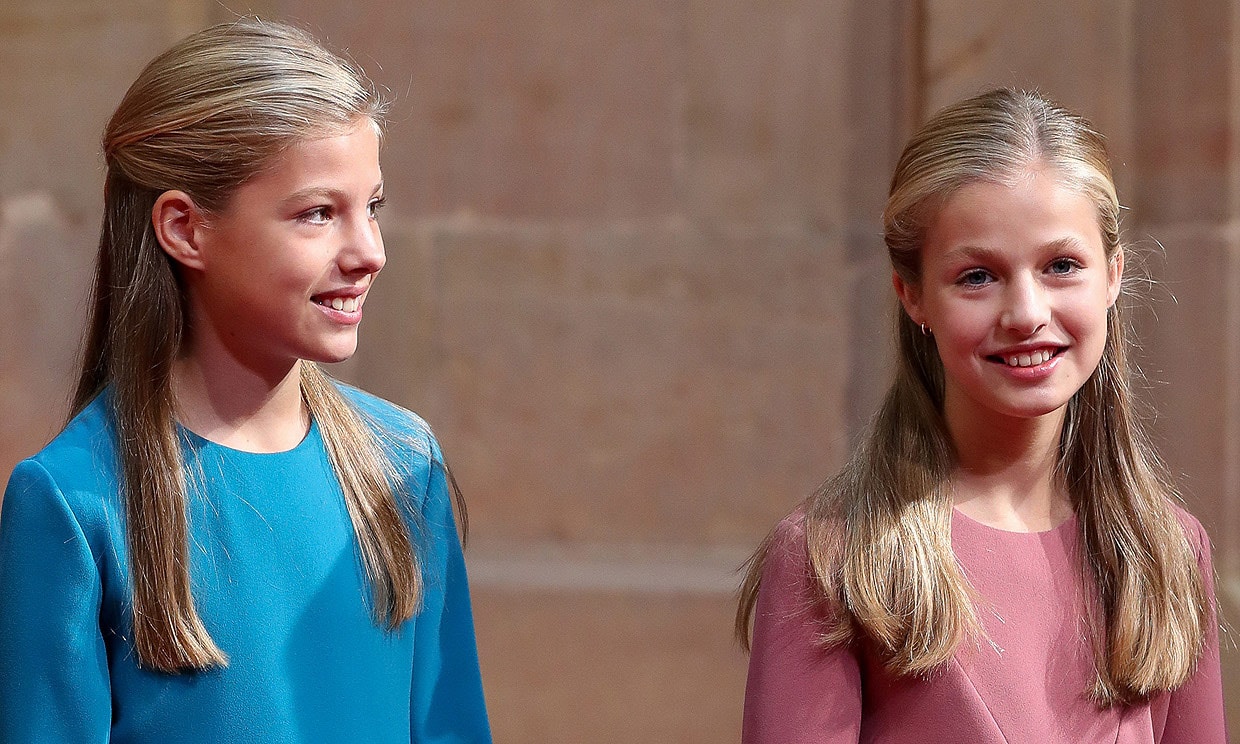 La princesa Leonor y la infanta Sofía, durante los Premios Princesa de Asturias