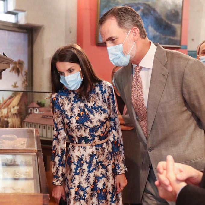 Entre fósiles y pipetas: la visita de los Reyes al Museo de Ciencias Naturales