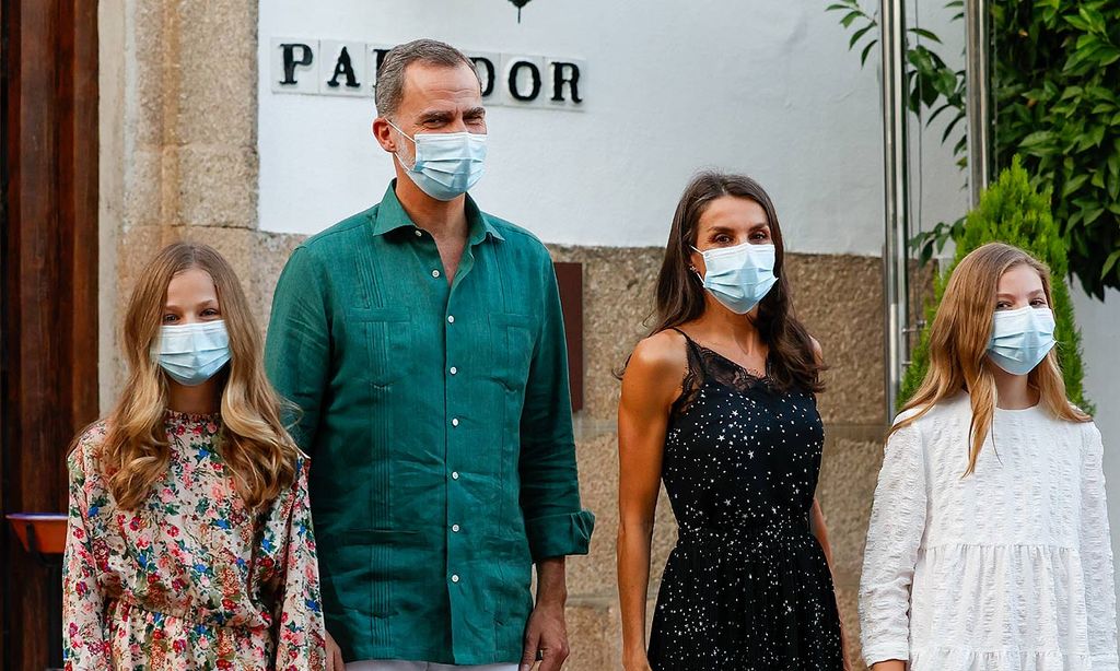 Los Reyes y sus hijas, 'entre bambalinas': apoyan el teatro al inaugurar el Festival de Mérida