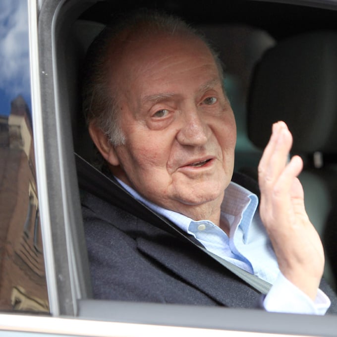 Don Juan Carlos ya se encuentra fuera de España