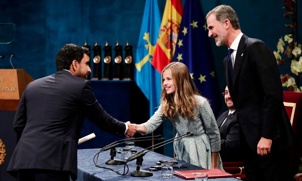 Sus emocionantes palabras, el guiño a sus abuelas… recordamos el debut de la princesa Leonor