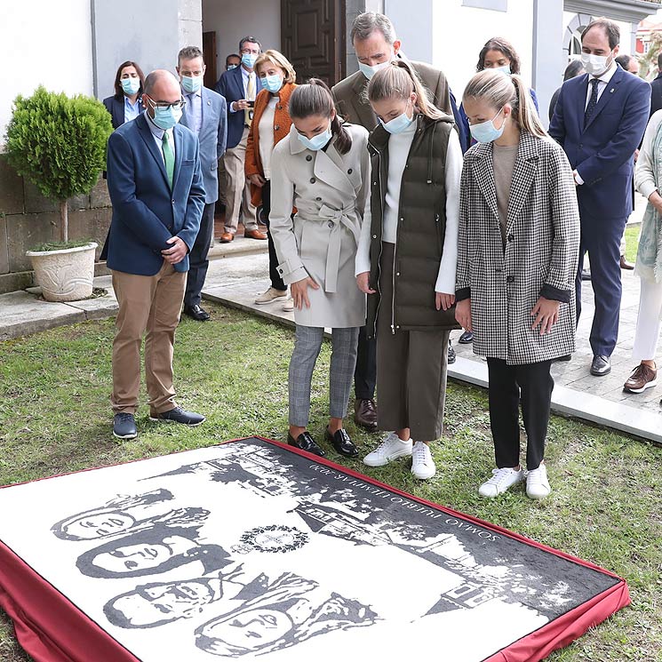 ¡Ponemos el 'zoom'! Los pasos de la Familia Real en Somao desde otra perspectiva