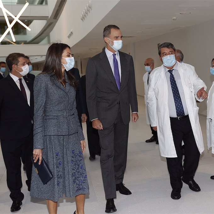 Los Reyes inauguran un nuevo hospital en Toledo en plena segunda ola de la pandemia