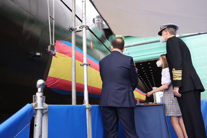 PRINCESA LEONOR, MADRINA DEL SUBMARINO ISAAC PERAL Cintatw-z