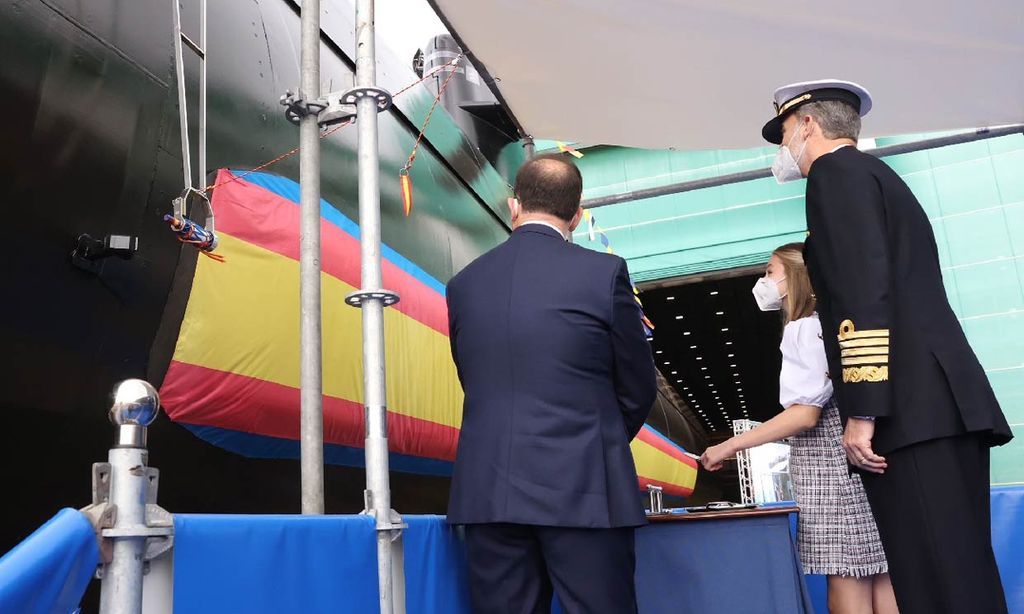 El orgullo del rey Felipe cuando Leonor ha amadrinado el submarino Isaac Peral