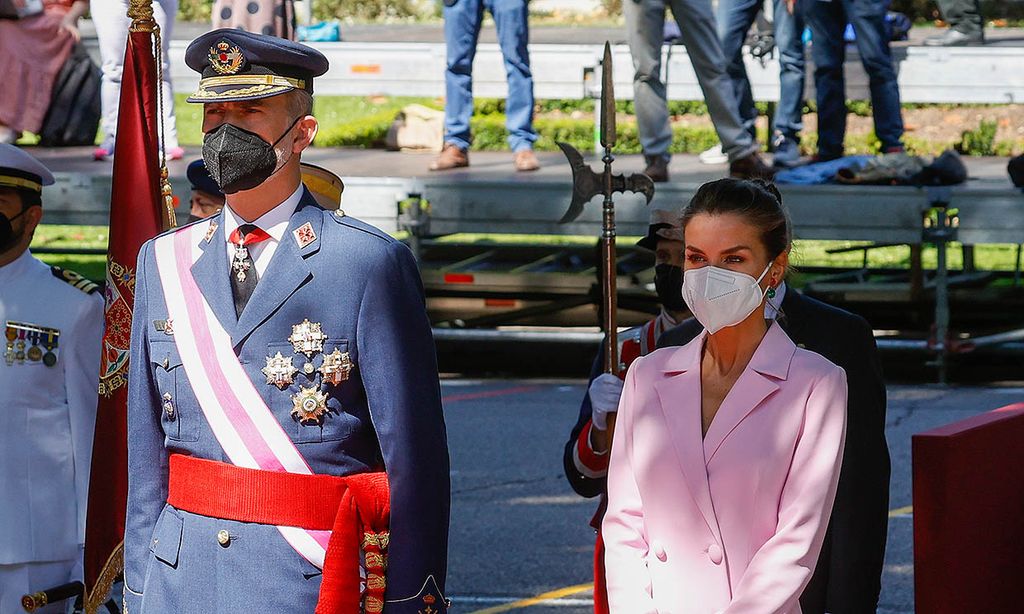 Los Reyes celebran en Madrid el Día de las Fuerzas Armadas marcado un año más por la pandemia