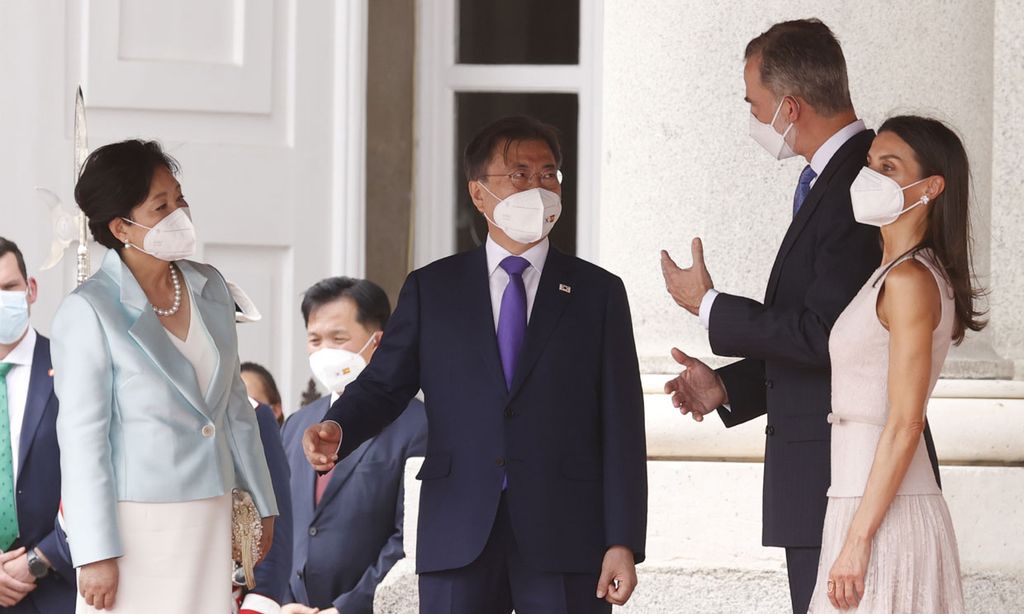 Rey Felipe, reina Letizia, presidente de Corea del Sur, Moon Jae-in, y su esposa, Kim Jung-sook