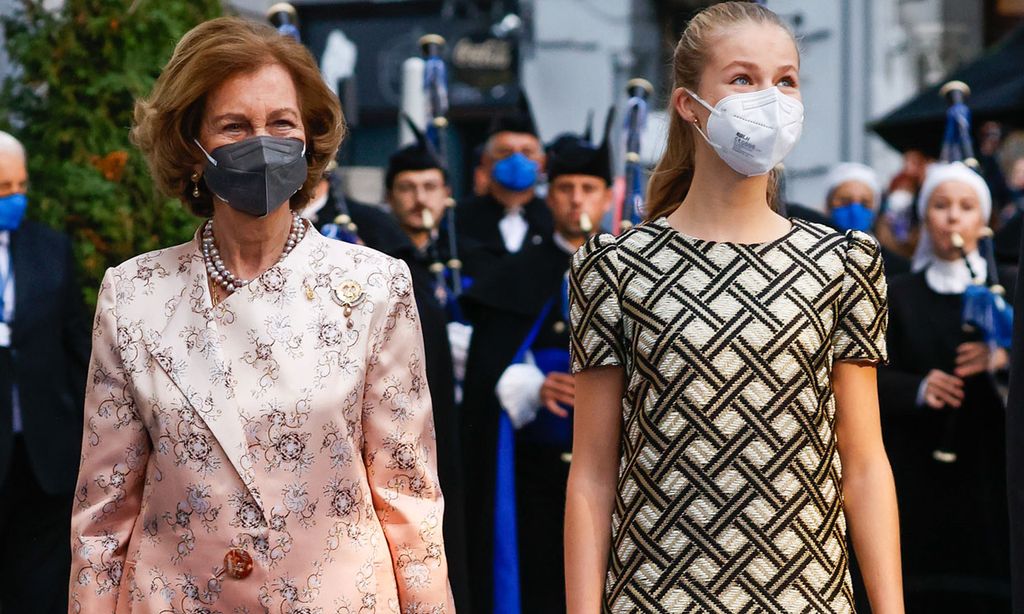 La reina Sofía vuelve a apoyar a su nieta antes de poner rumbo a Grecia