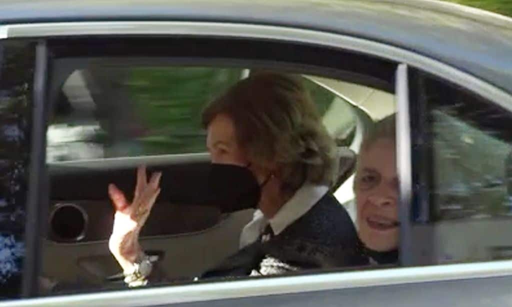 La reina Sofía disfruta de un almuerzo en el Palacio de Liria tras el enlace de su sobrino en Atenas