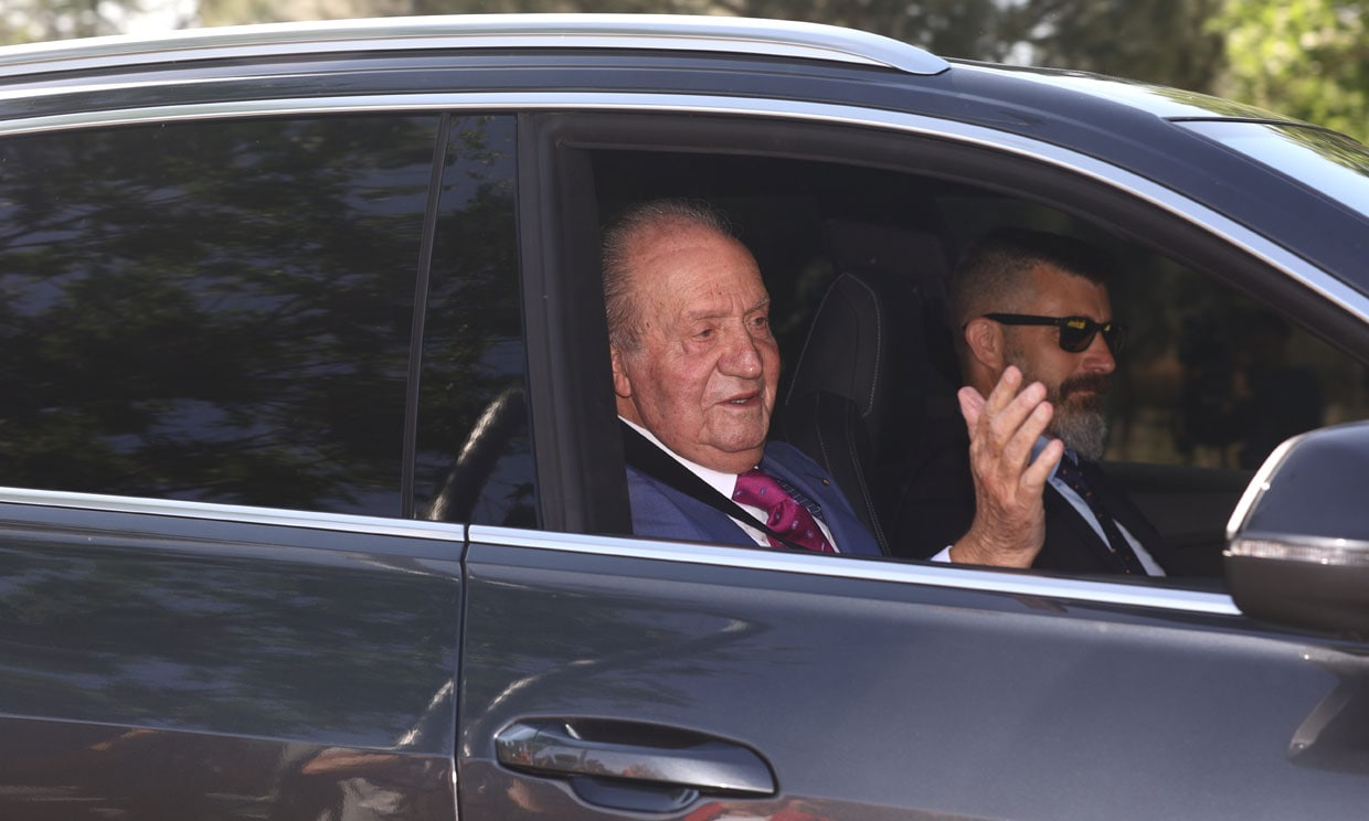 El rey Juan Carlos llega a Zarzuela 