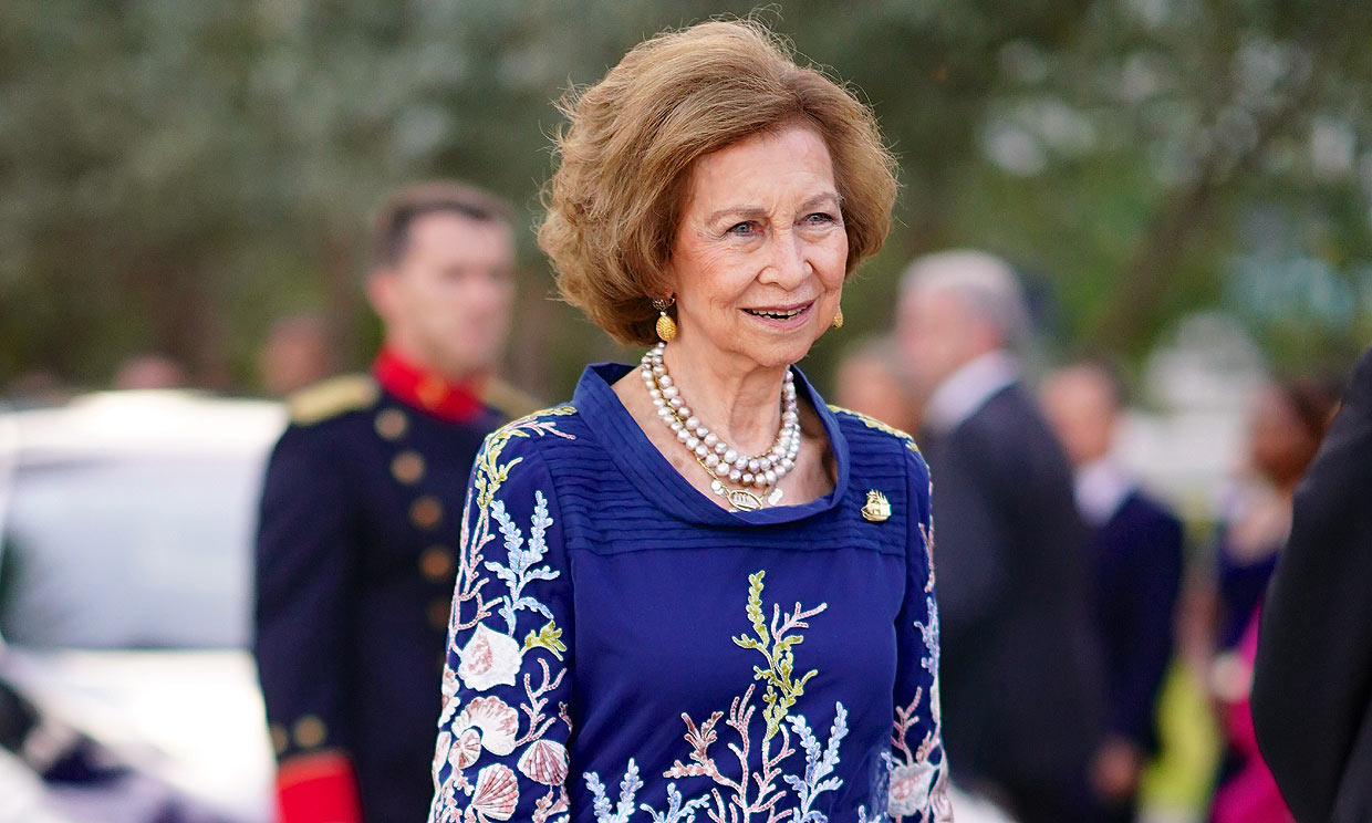 La reina Sofía da positivo en coronavirus al regresar de Miami