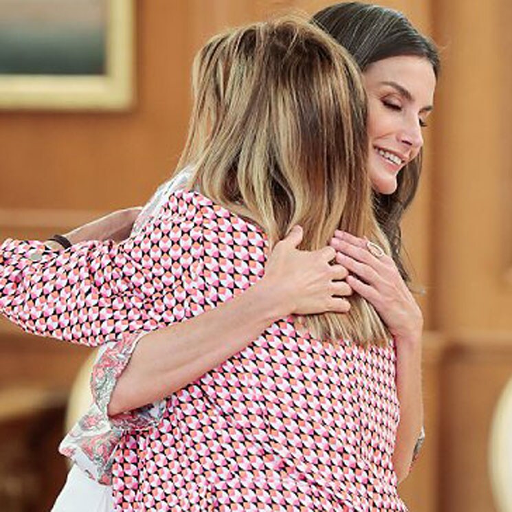 El efusivo abrazo de doña Letizia que lo dice todo sobre su compromiso con las enfermedades raras