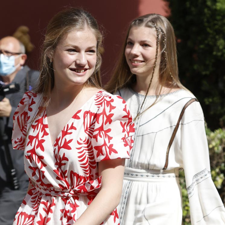 La princesa Leonor arranca su primera visita a Girona con un encuentro entre jóvenes junto a su hermana