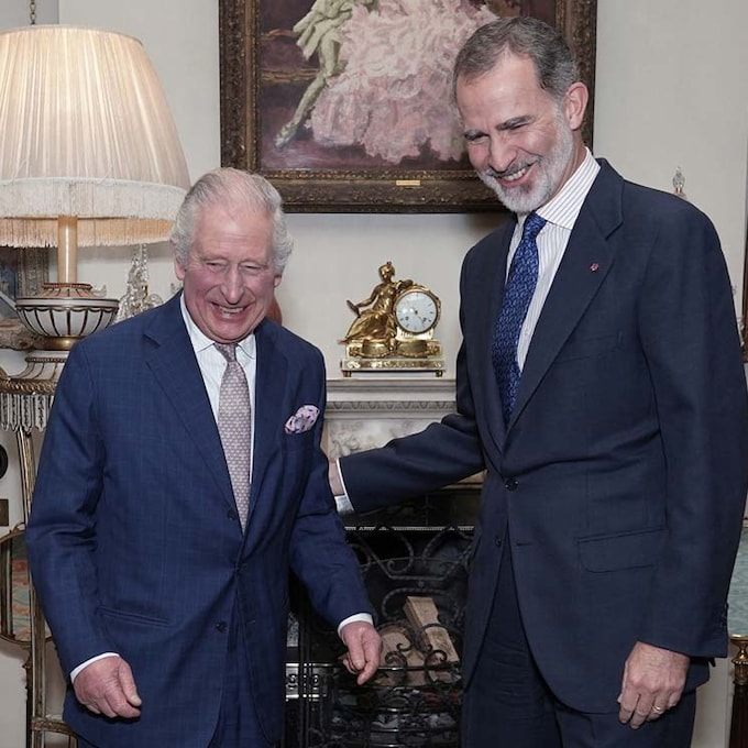 El Rey se reúne en privado con Carlos III por primera vez desde que asumió el trono