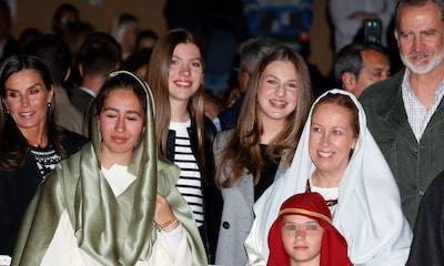 La princesa Leonor vive junto a los Reyes y la infanta Sofía la popular Semana Santa de Chinchón