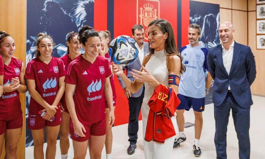 Escucha las inspiradoras palabras que la reina Letizia ha dedicado a las jugadoras de la selección de fútbol