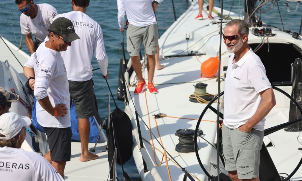 Don Felipe, a bordo del 'Aifos' sale a la mar en el arranque de la 41 Copa del Rey MAPFRE