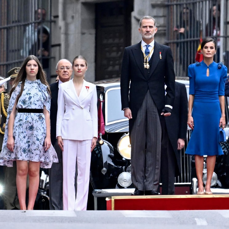Del 'cumpleaños feliz' al desfile militar: la ceremonia en honor de la princesa de Asturias en un día histórico