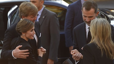Repasamos la amistad de los reyes Felipe y Letizia con Guillermo y Máxima de Países Bajos ante su próximo reencuentro