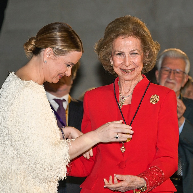 La emoción de la reina Sofía al recibir la Medalla de Oro de Baleares: 'Aquí me he sentido como en casa'