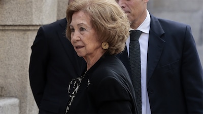 La reina Sofía, ingresada en un hospital de Madrid por una infección