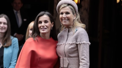 Las reinas Letizia y Máxima disfrutan de un coloquio con la película 'Campeonex' como protagonista