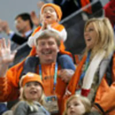 Los Príncipes de Orange y sus hijas animan a los deportistas holandeses en las Olimpiadas de Invierno de Vancouver