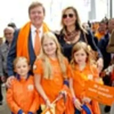 Los Reyes de Holanda y sus hijas 'sufren' con sus deportistas