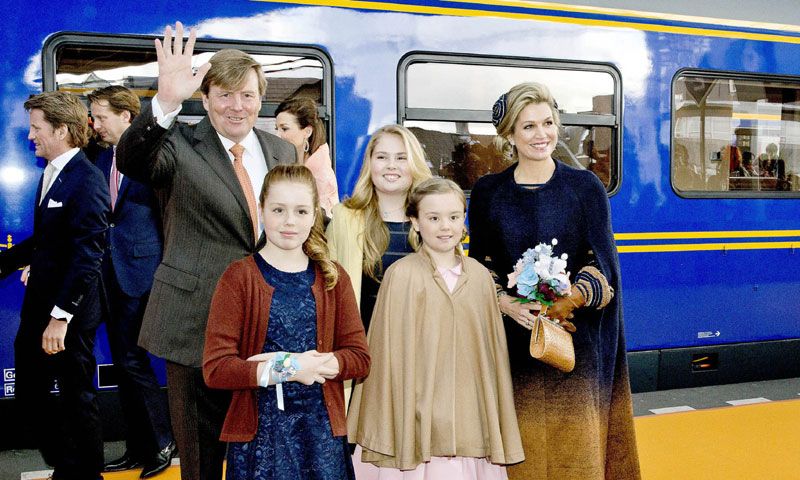 ¡Cómo han cambiado! Las hijas de Guillermo de Holanda le roban protagonismo el día de su 50 cumpleaños