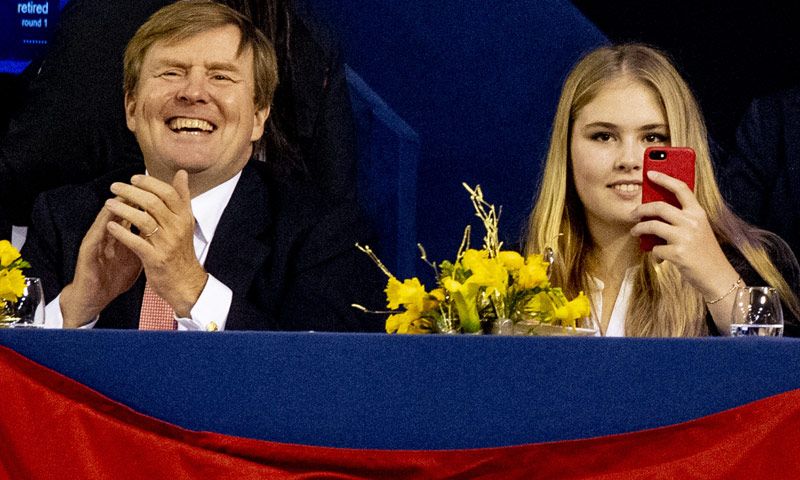 Amalia de Holanda, la mejor sustituta de la reina Máxima: toda emoción en un concurso hípico