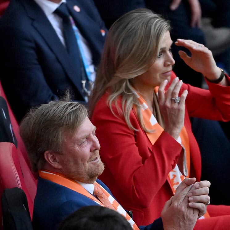 Máxima y Guillermo de Holanda viven con emoción el partido de su selección en la Eurocopa