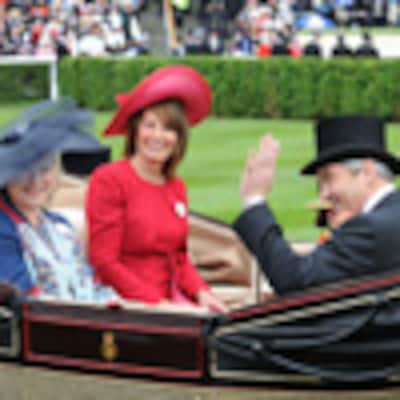 Los padres de la duquesa de Cambridge, protagonistas del tercer día de las carreras de Ascot