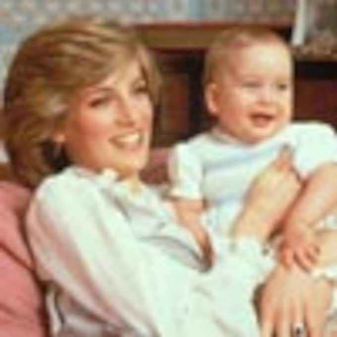 Una mirada a la idílica infancia del príncipe Guillermo al lado de su madre, la princesa Diana 