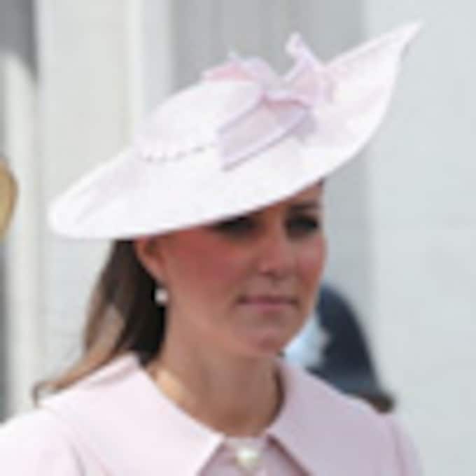 La Duquesa de Cambridge, de rosa pastel en su último acto oficial antes de dar a luz