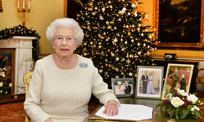 Isabel II obligada a cancelar sus planes de viaje en Navidad por problemas de salud 