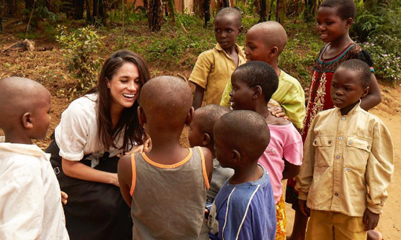 Meghan Markle sigue los pasos de Diana de Gales en una misión humanitaria en la India