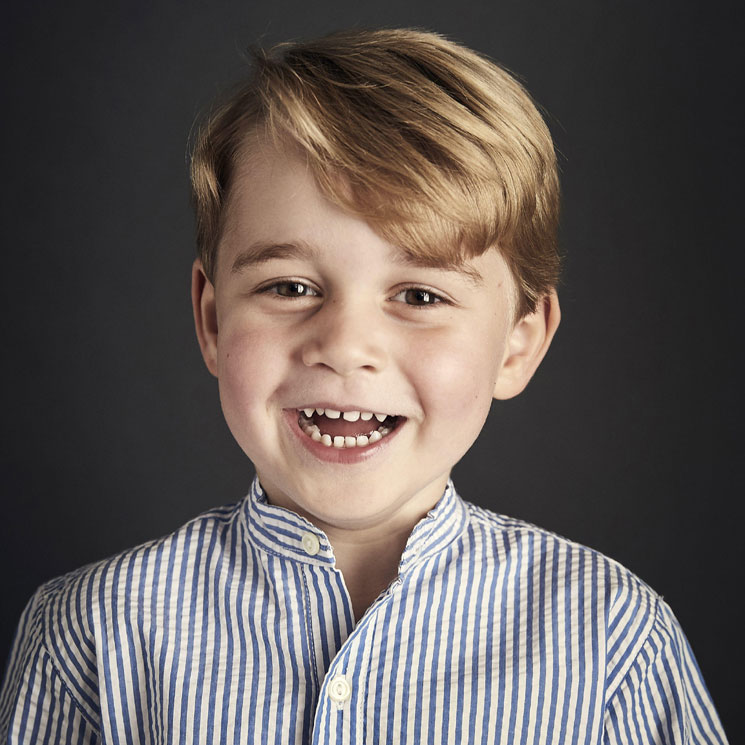  El adorable retrato oficial del Príncipe George por su cuarto cumpleaños
