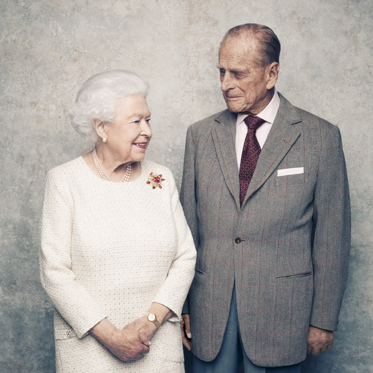 Isabel II y el Duque de Edimburgo celebran su 70 aniversario con tres nuevos retratos