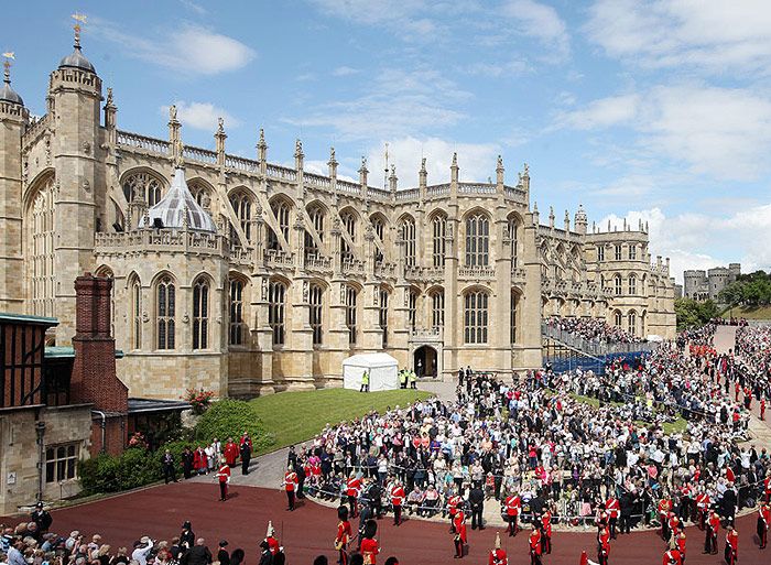 COMPROMISO DEL PRÍNCIPE HARRY CON MEGHAN MARKLE - Página 3 St.-Georges-Chapel-getty2-z