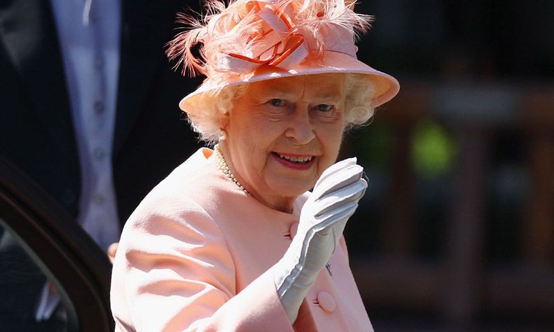 Retiran el reconocimiento real a la firma que suministraba lencería a Isabel II desde hace 57 años