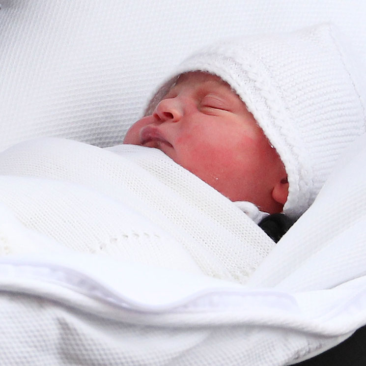 Los Duques de Cambridge registran oficialmente el nacimiento del príncipe Louis