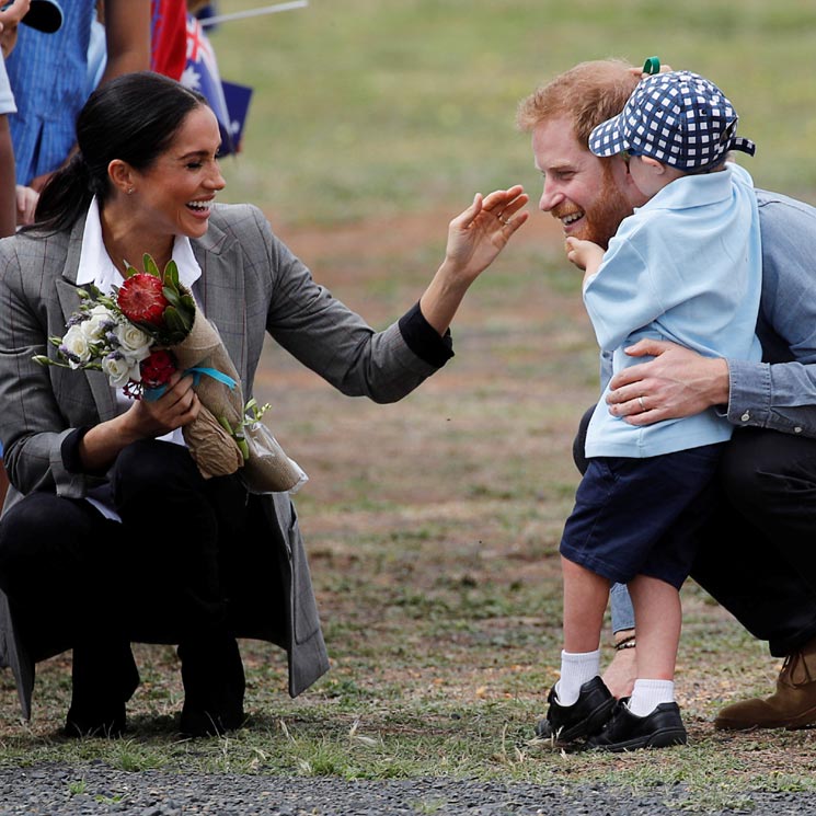 La ocurrencia del pequeño 'fan de Papá Noel' que hizo reír al príncipe Harry y la duquesa Meghan