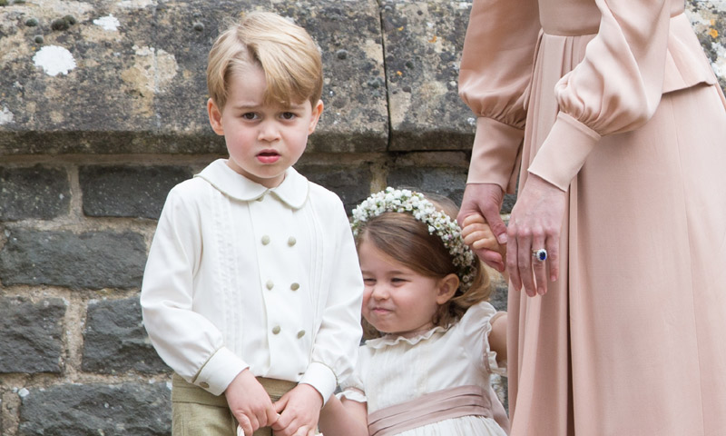 Sabemos cuáles son los primeros regalos de Navidad que han recibido George y Charlotte de Cambridge