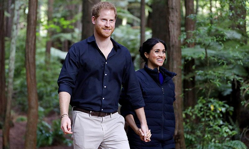 Todas las veces que Harry de Inglaterra trató a Meghan como una reina