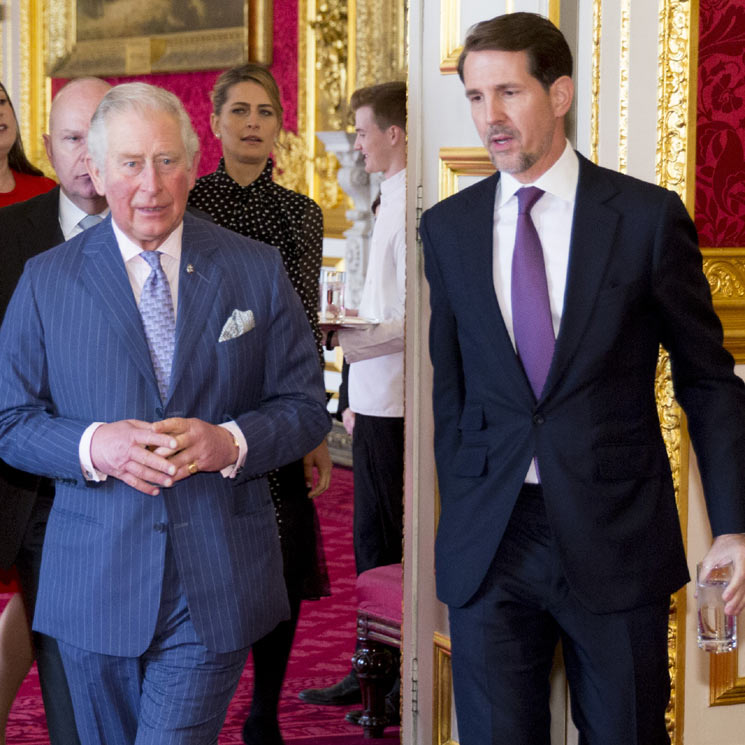 ¿Qué hacían el príncipe Carlos y su primo Pablo de Grecia reunidos en el palacio de St. James?
