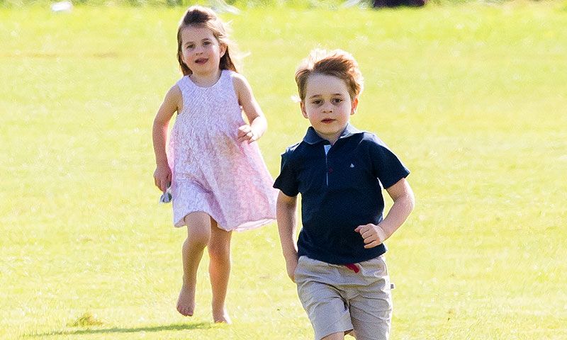 ¡Vacaciones en el cole! George y Charlotte cuentan las horas para disfrutar de un mes de descanso