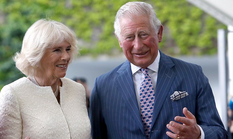 El Principe Carlos Y La Duquesa De Cornualles Revelan En Berlin Cuando Conoceran A Su Nieto